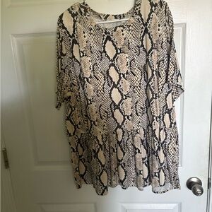 JODIFL Beige and Black Snake Print Blouse